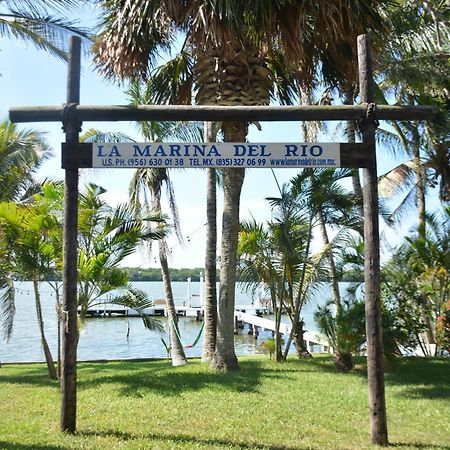 Hotel La Marina Del Rio La Pesca Ngoại thất bức ảnh
