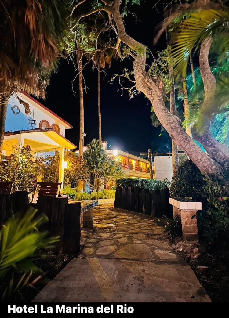 Hotel La Marina Del Rio La Pesca Ngoại thất bức ảnh